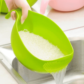 1pc Rice Washer Quinoa Strainer Cleaning Veggie Fruit Wash Sifter Kitchen Tools With Handle (Color: green, size: L)